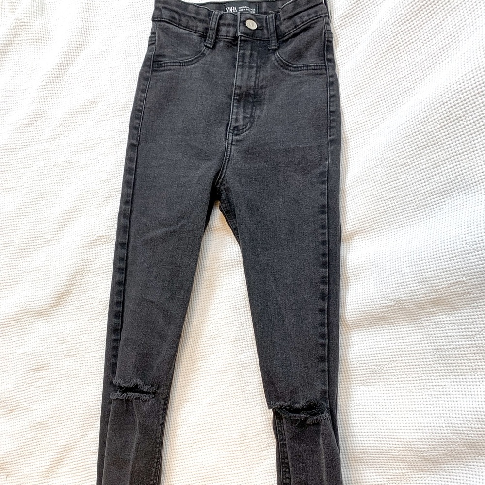 ZARA black skinny jeans - knee rips